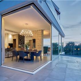 6 bedroom villa with pool and roof terrace, Sveti Stefan, sleeps 12